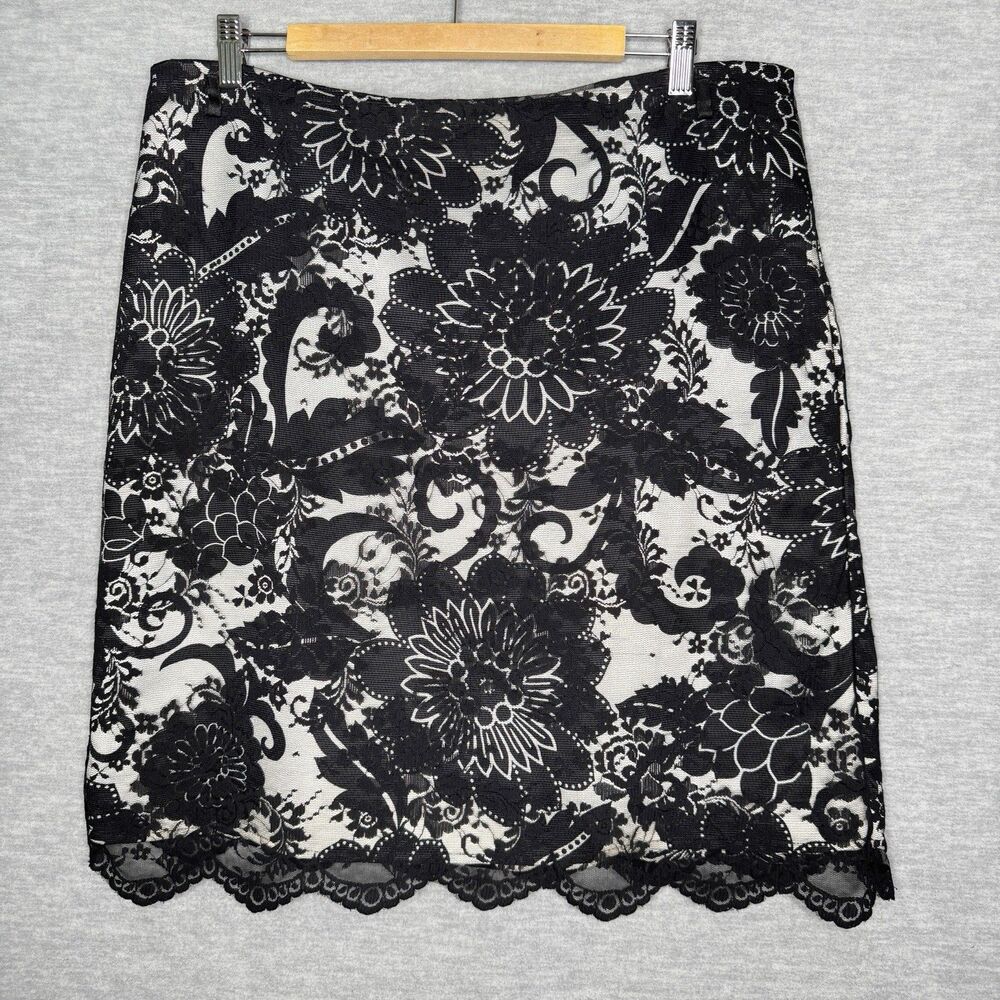 Whimsygoth Black White Floral Lace Pencil Skirt‎ Scalloped Hem Size 14 office